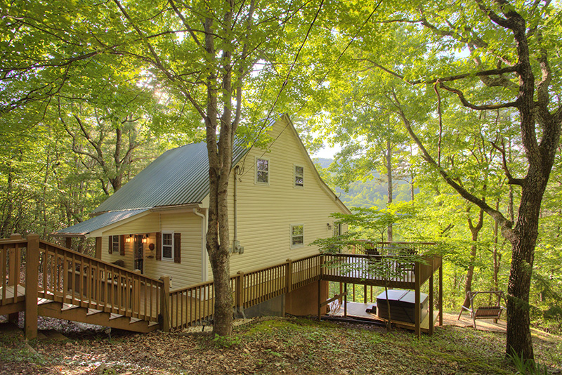 The Retreat, a beautiful 1 br with Mount Yonah views